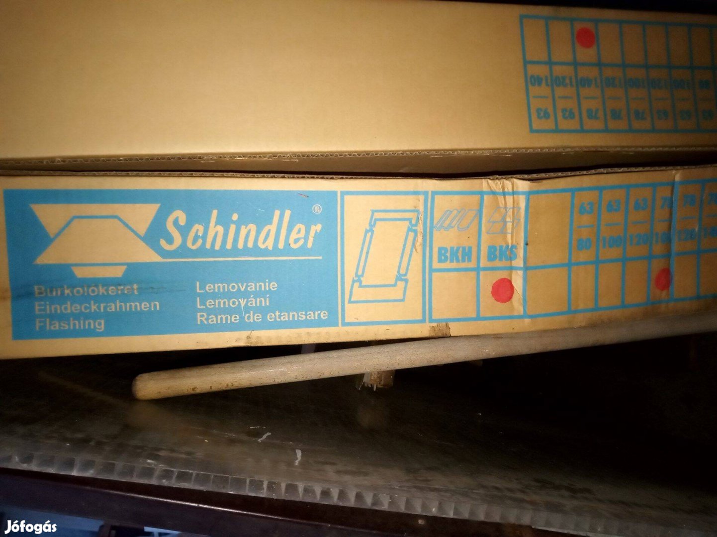 Schindler 78x140cm tetőablak BKS burkolókeret szürke lemezei