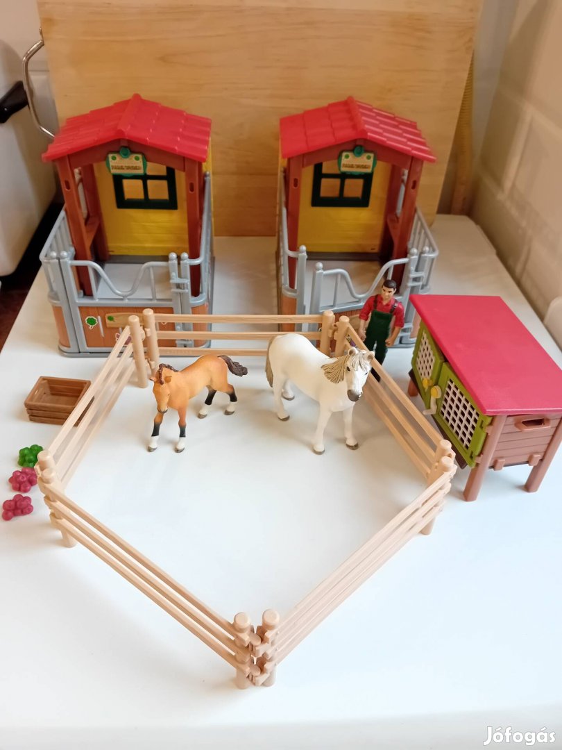 Schleich 72116 Látogatás az istállóknál + tyúkól