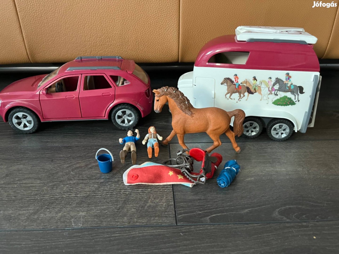 Schleich lószállitó 42535