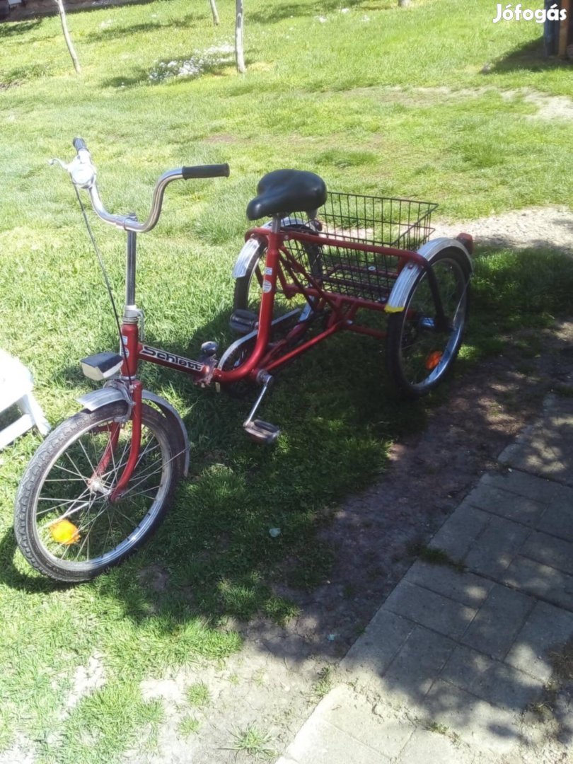 Schlett háromkerekű kerékpár