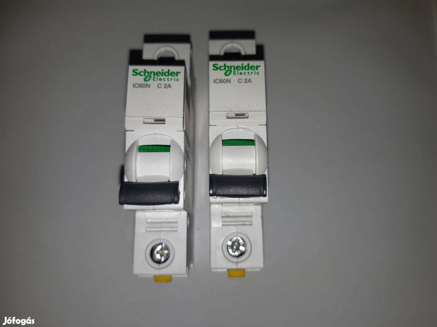 Schneider A9F04102 kismegszakító /439