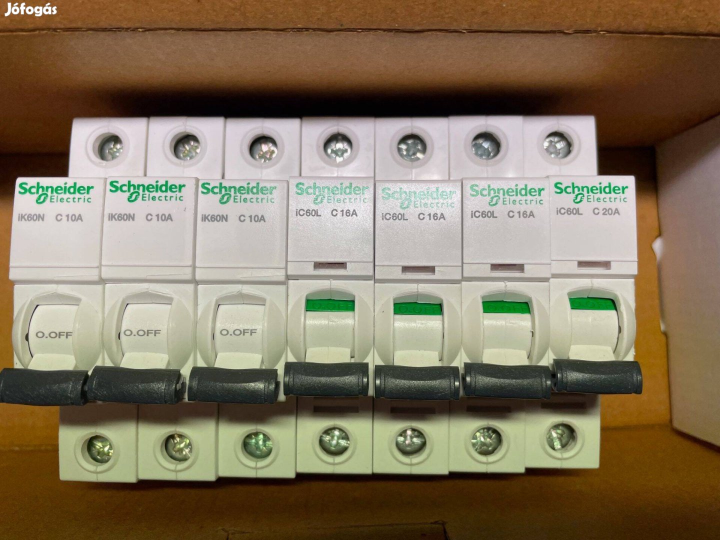 Schneider Electric Acti9 új kismegszakítók