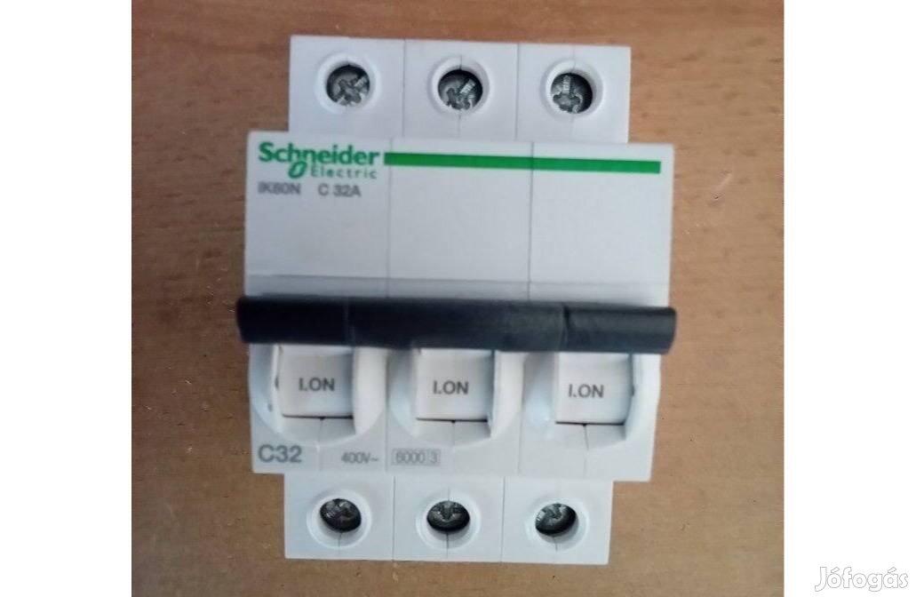 Schneider Electric IK60N C32A-os kismegszakító