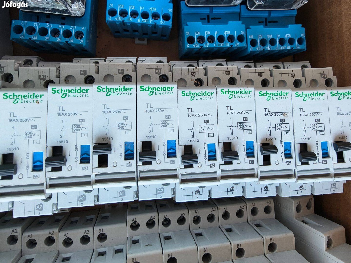 Schneider Electric TL 15510 TL 16AX 250V impulzusrelé