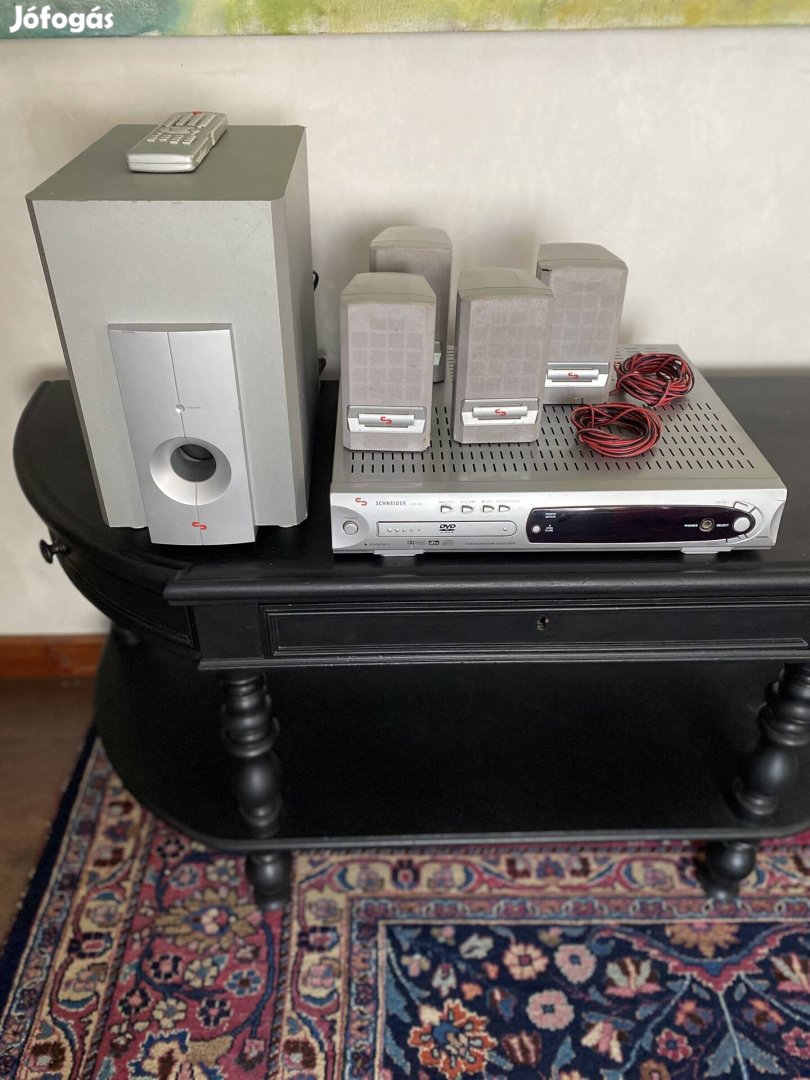 Schneider HCS 500 - rádió, aktív mélynyomóval 