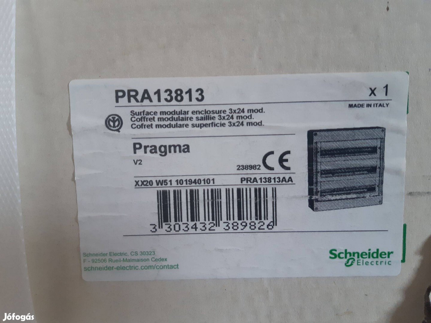 Schneider Pragma Kiselosztó, falon kívüli, 3x24 modul, fehér