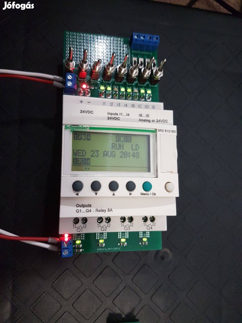 Schneider Zelio PLC + io szimulátor