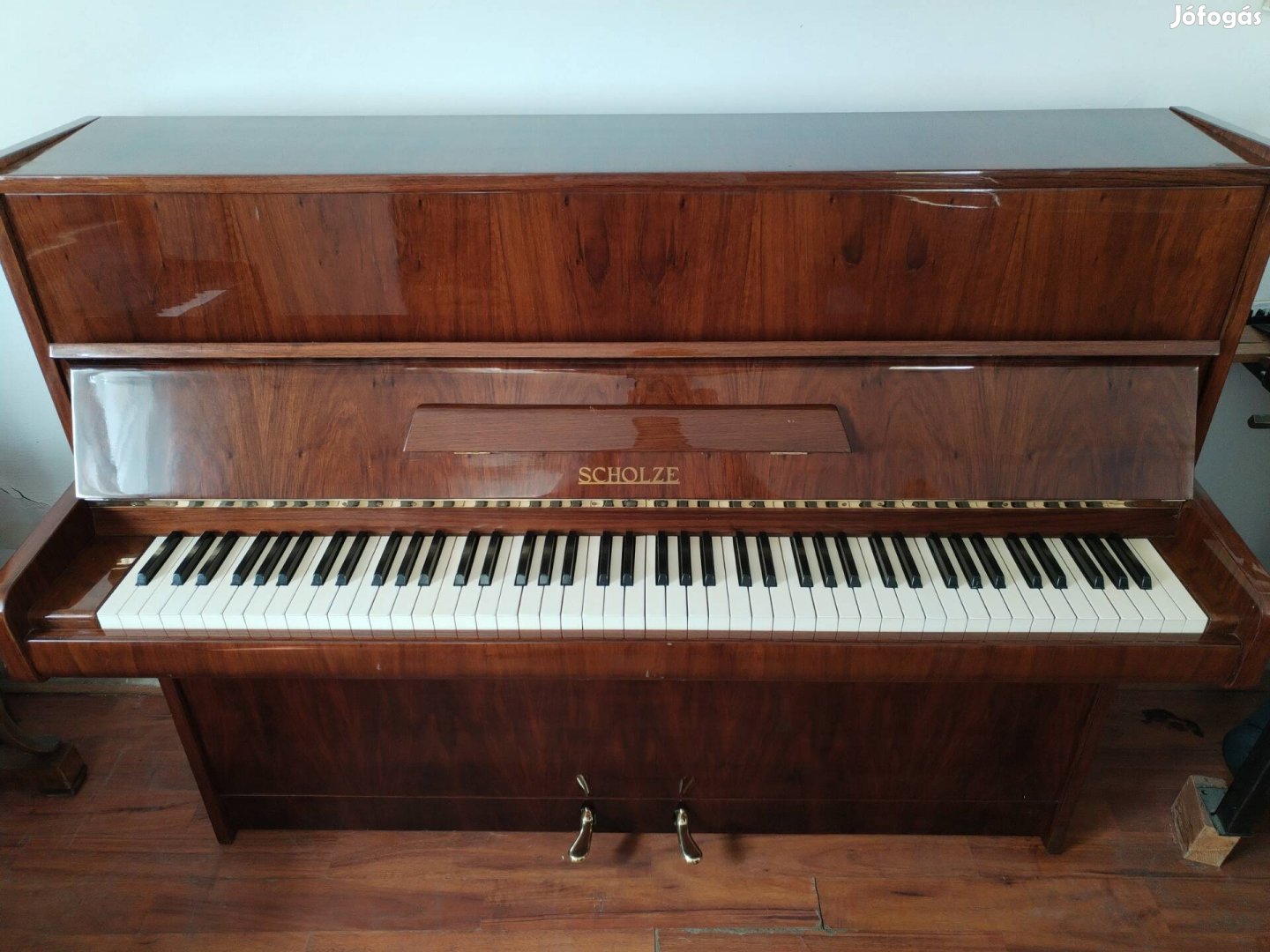 Scholze pianínó zongoratanártól eladó ingyenesen szállítva 