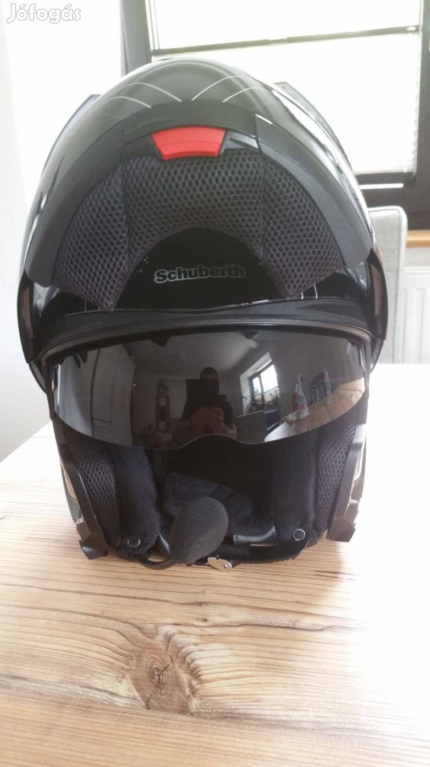 Schuberth C3-as eladó Kommunikációval-Src 52-53as méretben