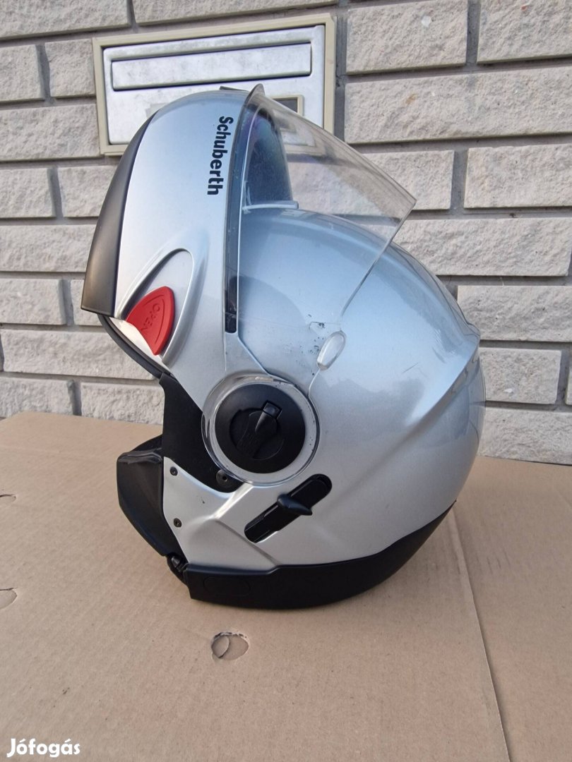 Schuberth állból felnyíló sisak szép állapotban 