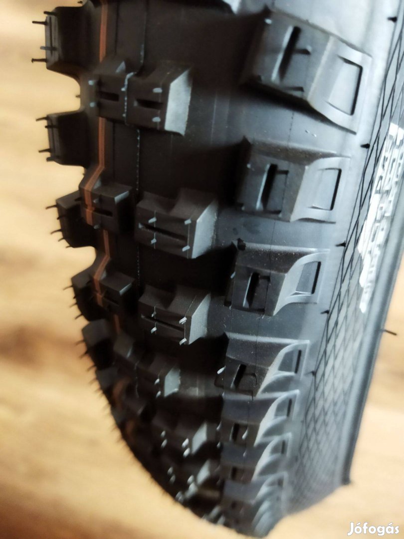 Schwalbe gumi (26-os)