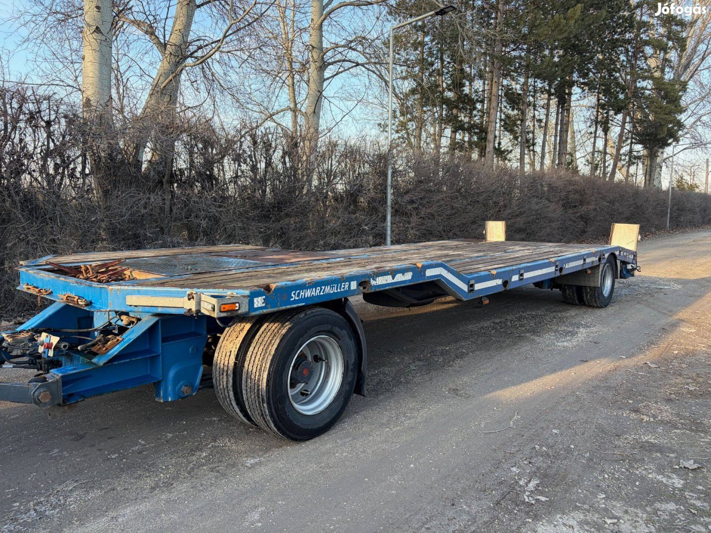 Schwarzmüller PA 2ZJ forgózsámolyos pótkocsi
