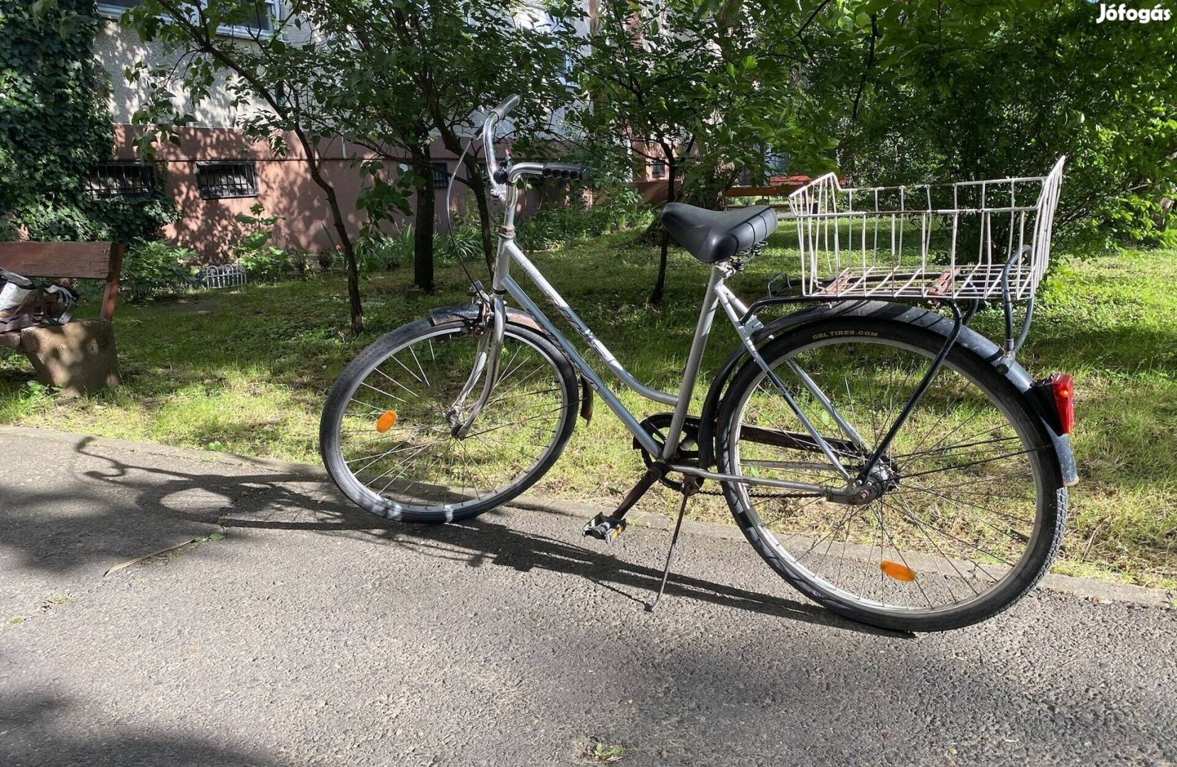 Schwinn csepel női kerékpár nagy csomagtartóval