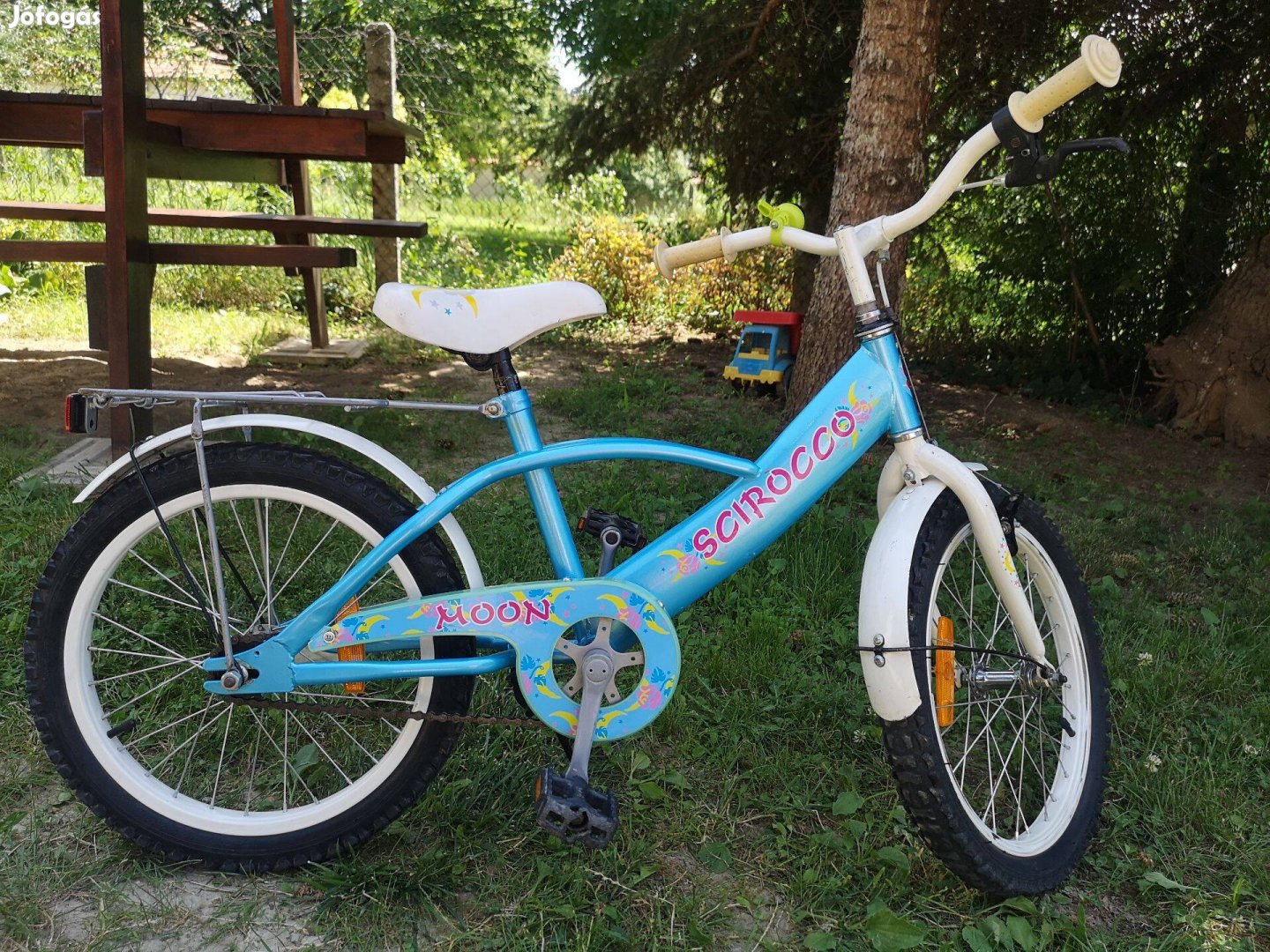 Scirocco 18-as méretű gyermek kerékpár eladó
