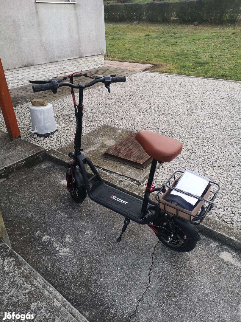 Scooter I12 elektromos roller