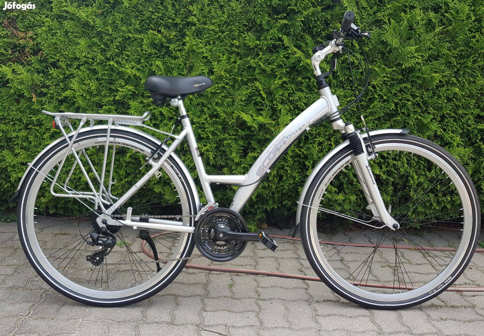 Scott 28" női mélyvázas trekking új kerékpár Shimano felszereltséggel