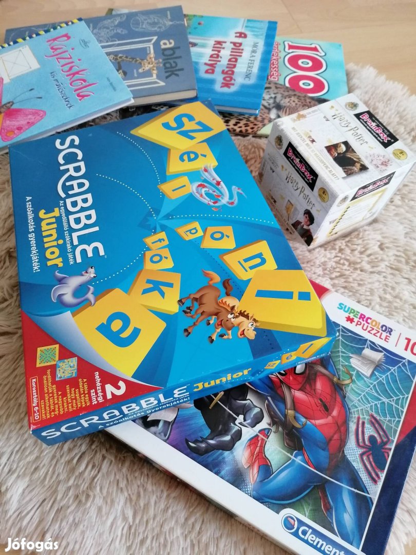 Scrabble társas játék Spiderman Venom kirakó