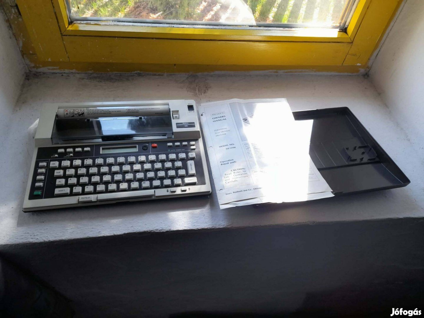 Sears 268-53900 írógép tartózékaival