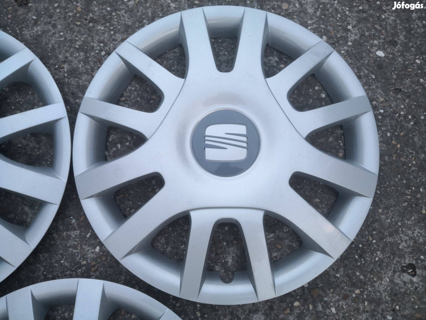 Seat 15-ös gyári dísztárcsa 3db