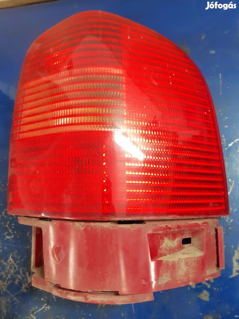 Seat Alhambra II Jobb Hátsó Lámpabúra