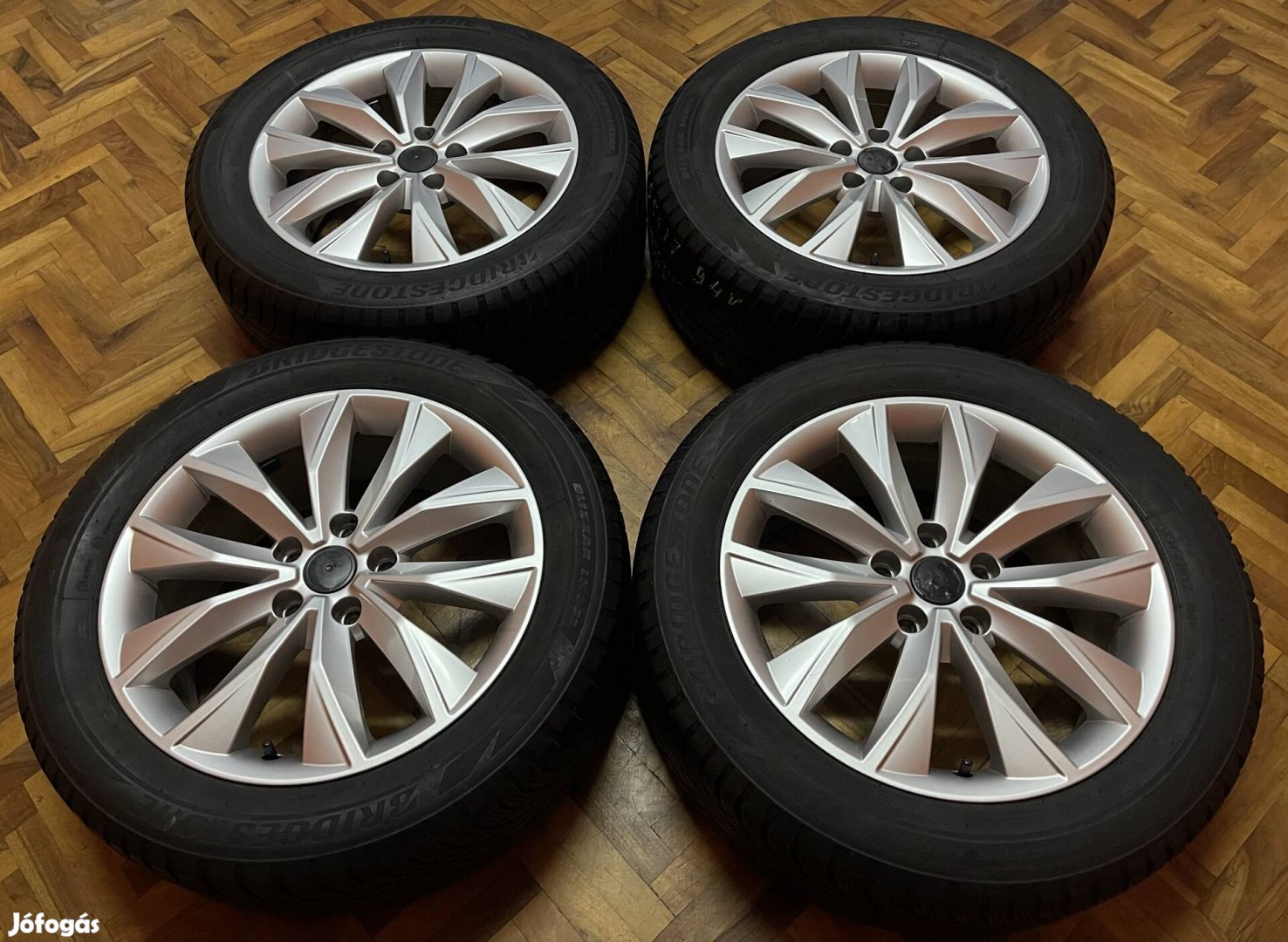 Seat Ateca Gyári Alufelni 17" 5x112 Téligumikkal 215/55 17