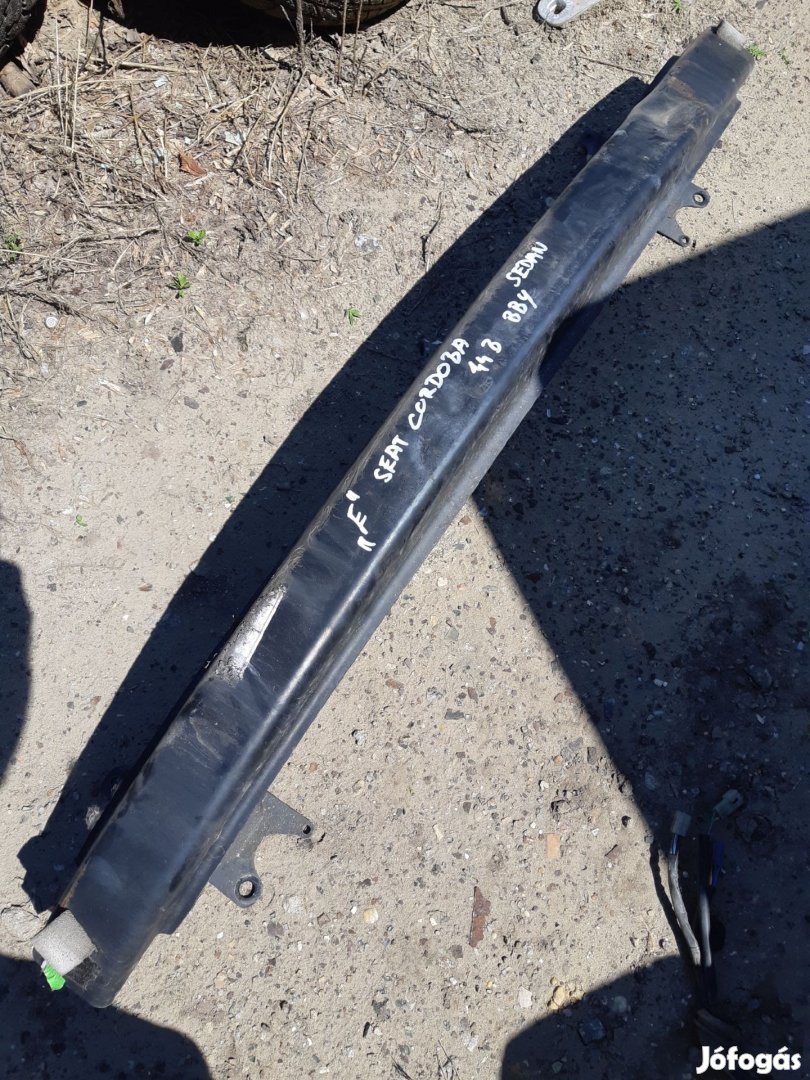 Seat Cordoba 02-08 Első Lökhárító Merevítő