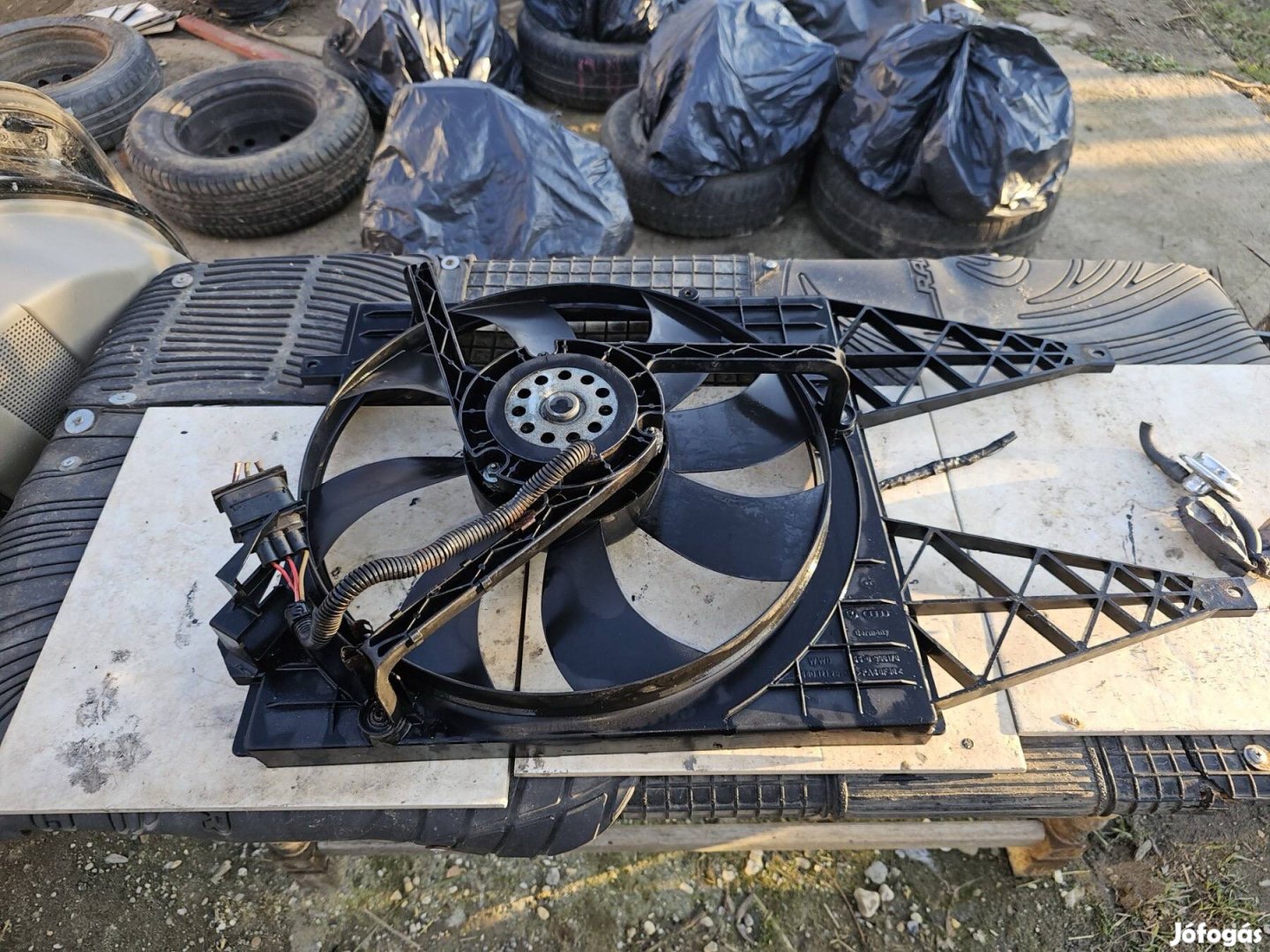 Seat Cordoba 2 hütöventilátor 8000