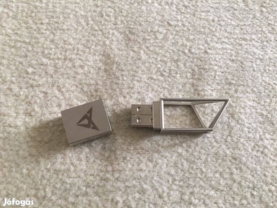 Seat Cupra elegáns, különleges fém design USB pendrive 4 GB