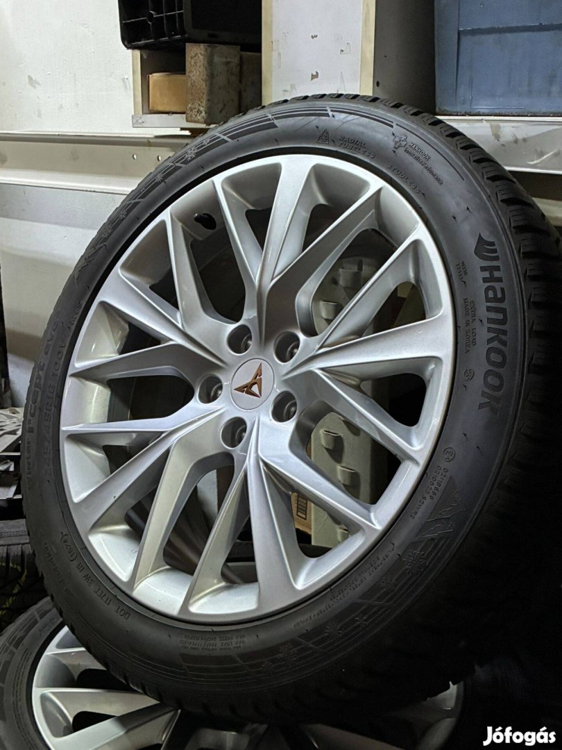Seat Formentor gyári alufelni télikerék szett újszerű téligumikkal 18"