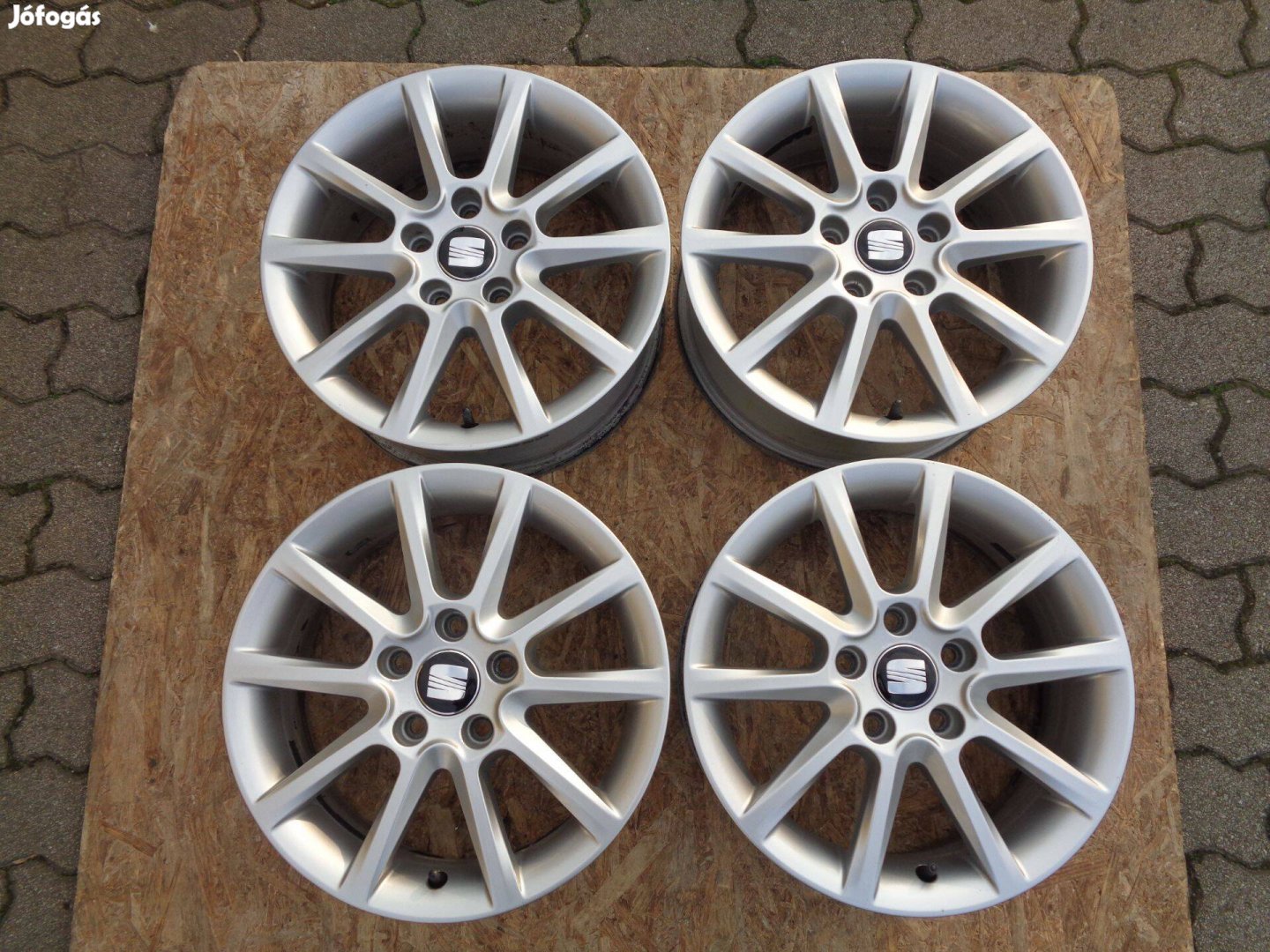 Seat Gyári alufelni 16-os, 5×112-es osztóval szép állapotban eladó