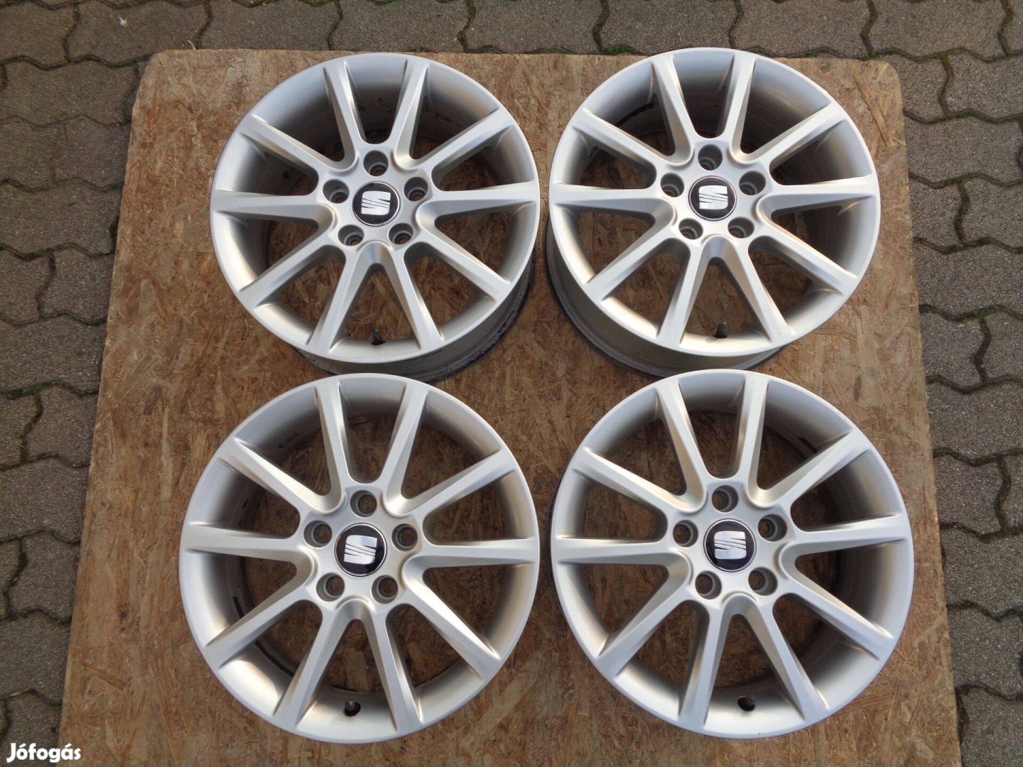 Seat Gyári alufelni 16-os, 5×112-es osztóval szép állapotban eladó