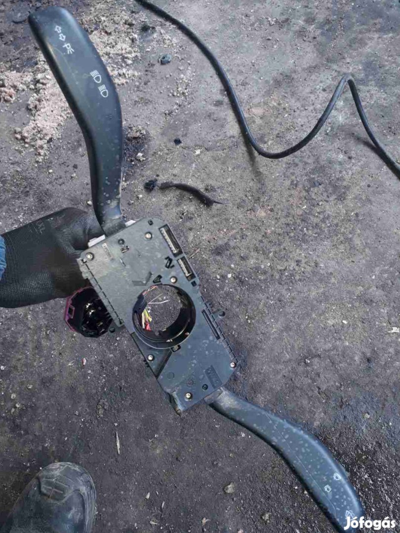 Seat Ibiza 02-08 Bajuszkapcsoló