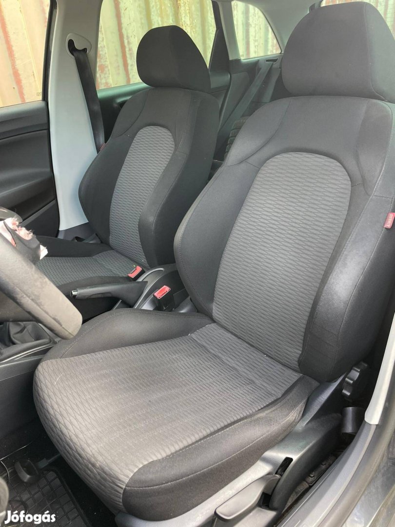 Seat Ibiza 6J St bontás.