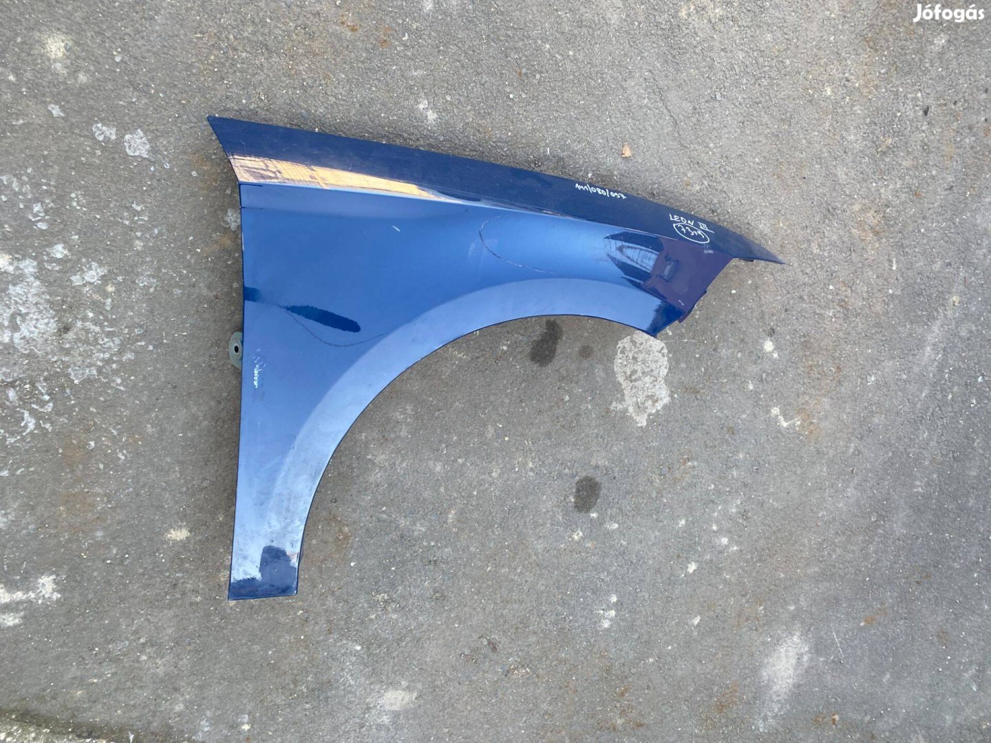 Seat Leon 5F 2012-2020 gyári bontott jobb első sárvédő 5F0821022