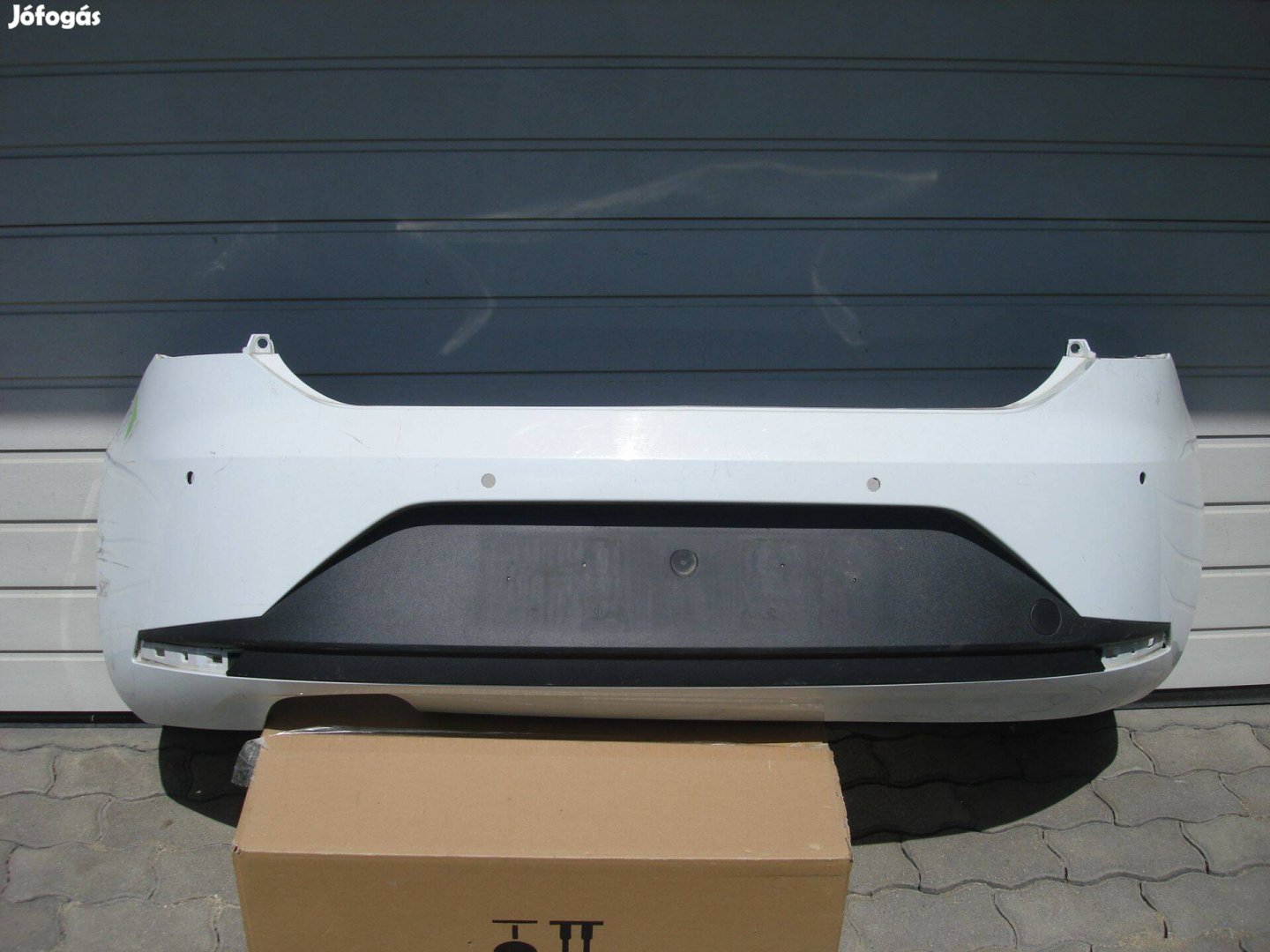 Seat Leon 5F FR radaros hátsó lökhárító 5F0807421 2012-től