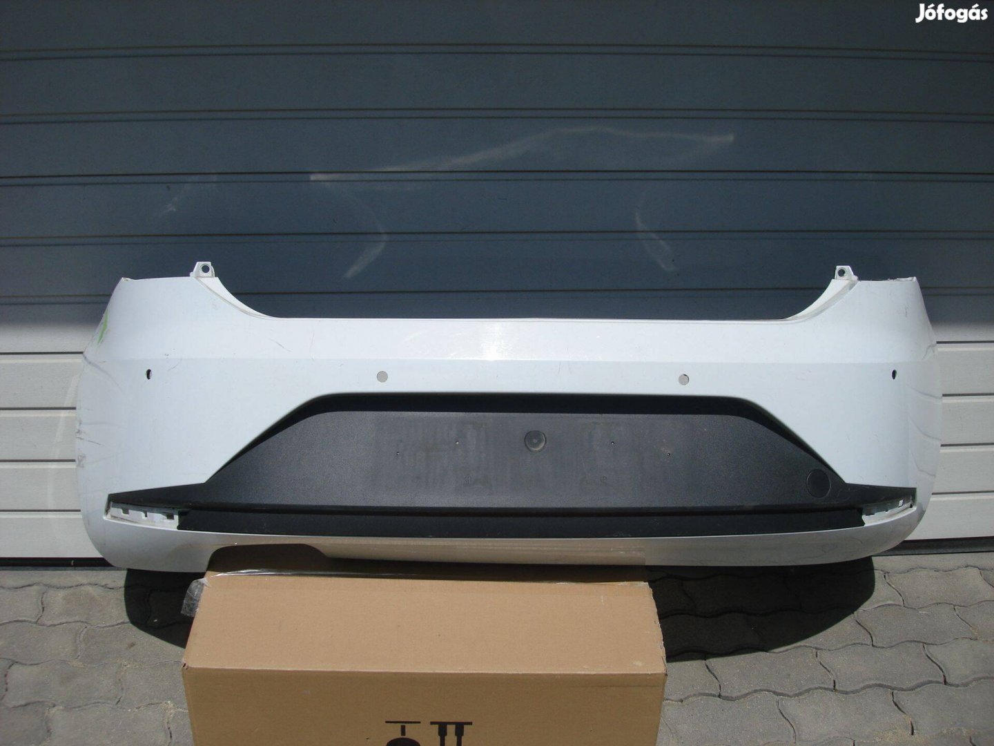 Seat Leon 5F FR radaros hátsó lökhárító 5F0807421 2012-től