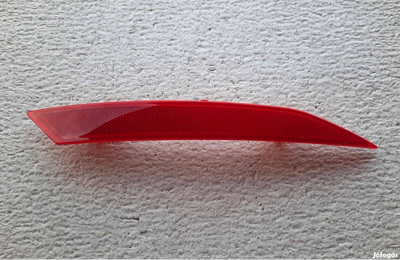 Seat Leon 5a 2017-2020 új jobb hátsó lökhárító fényvisszaverő prizma