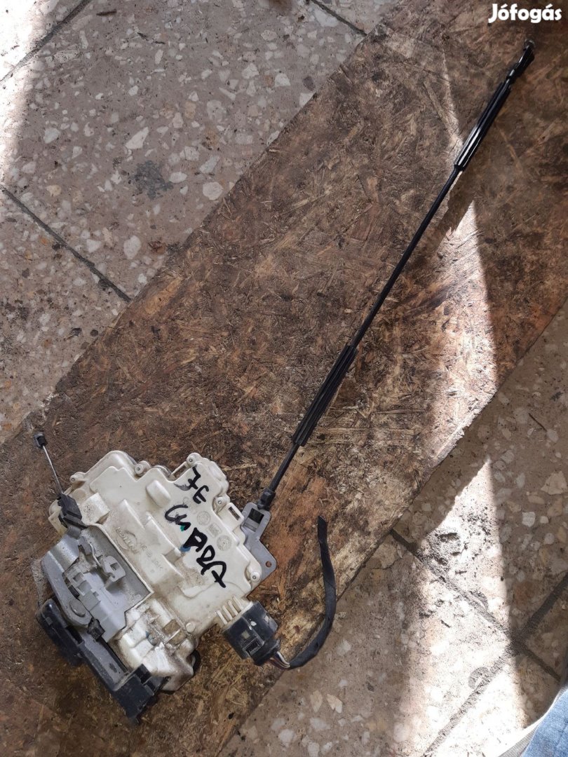 Seat Leon II Cupra Jobb Első Ajtó Zárszerkezet Központizár