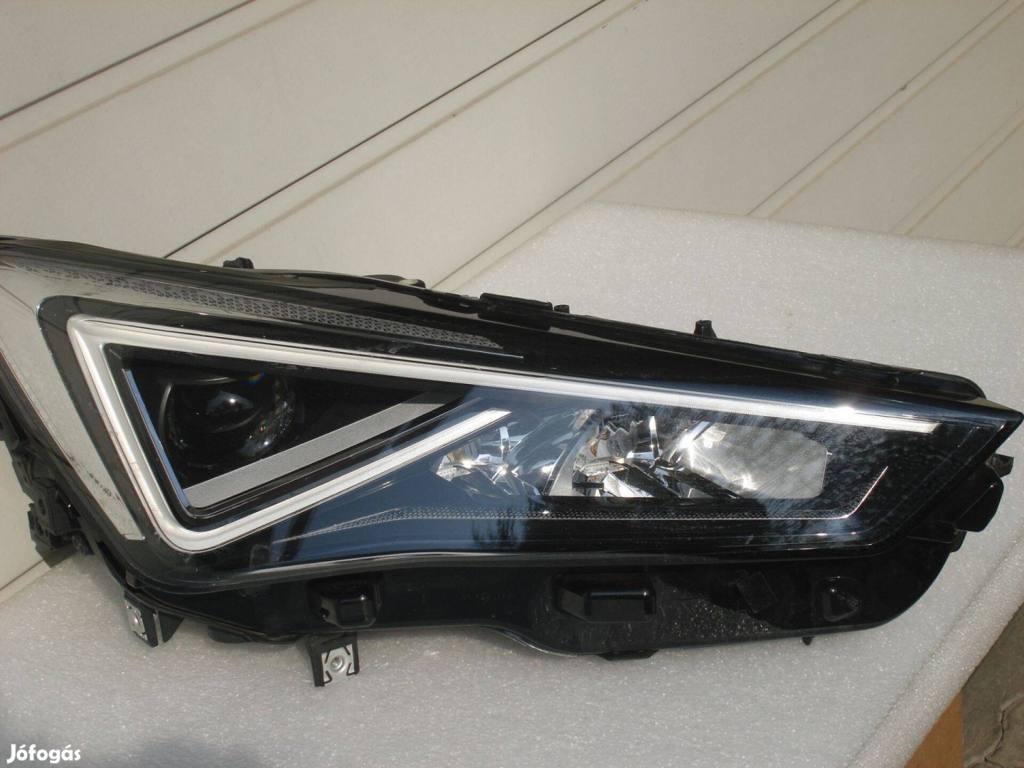 Seat Tarraco 5FJ Jobb első LED Fényszóró 5FJ941008H 2018-tól