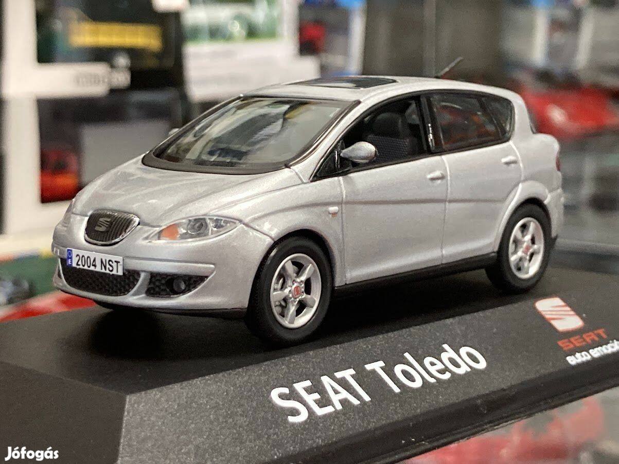 Seat Toledo 2004 silver 1/43 1:43 Seat Dealer Edition