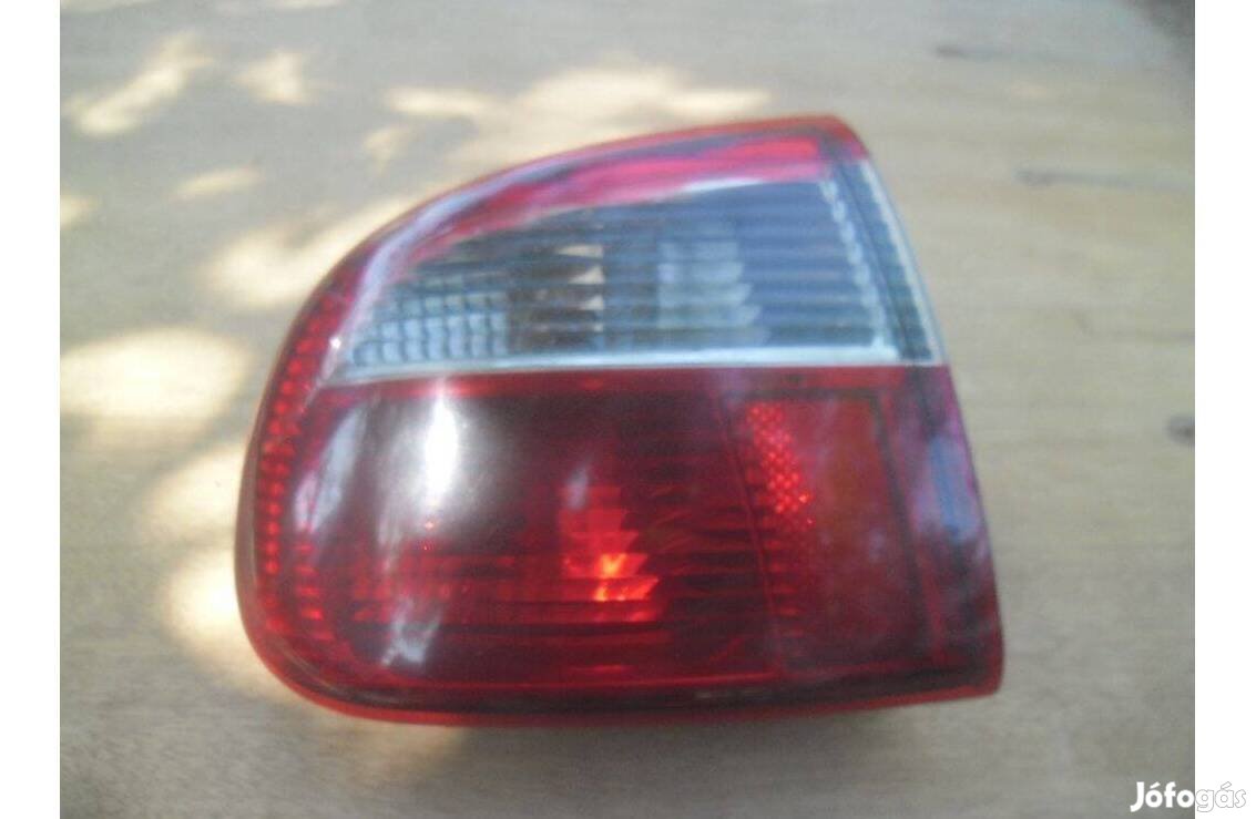 Seat Toledo II bal hátsó lámpa + foglalat
