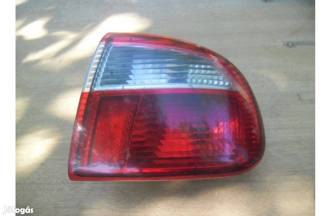 Seat Toledo II jobb hátsó lámpa + foglalat