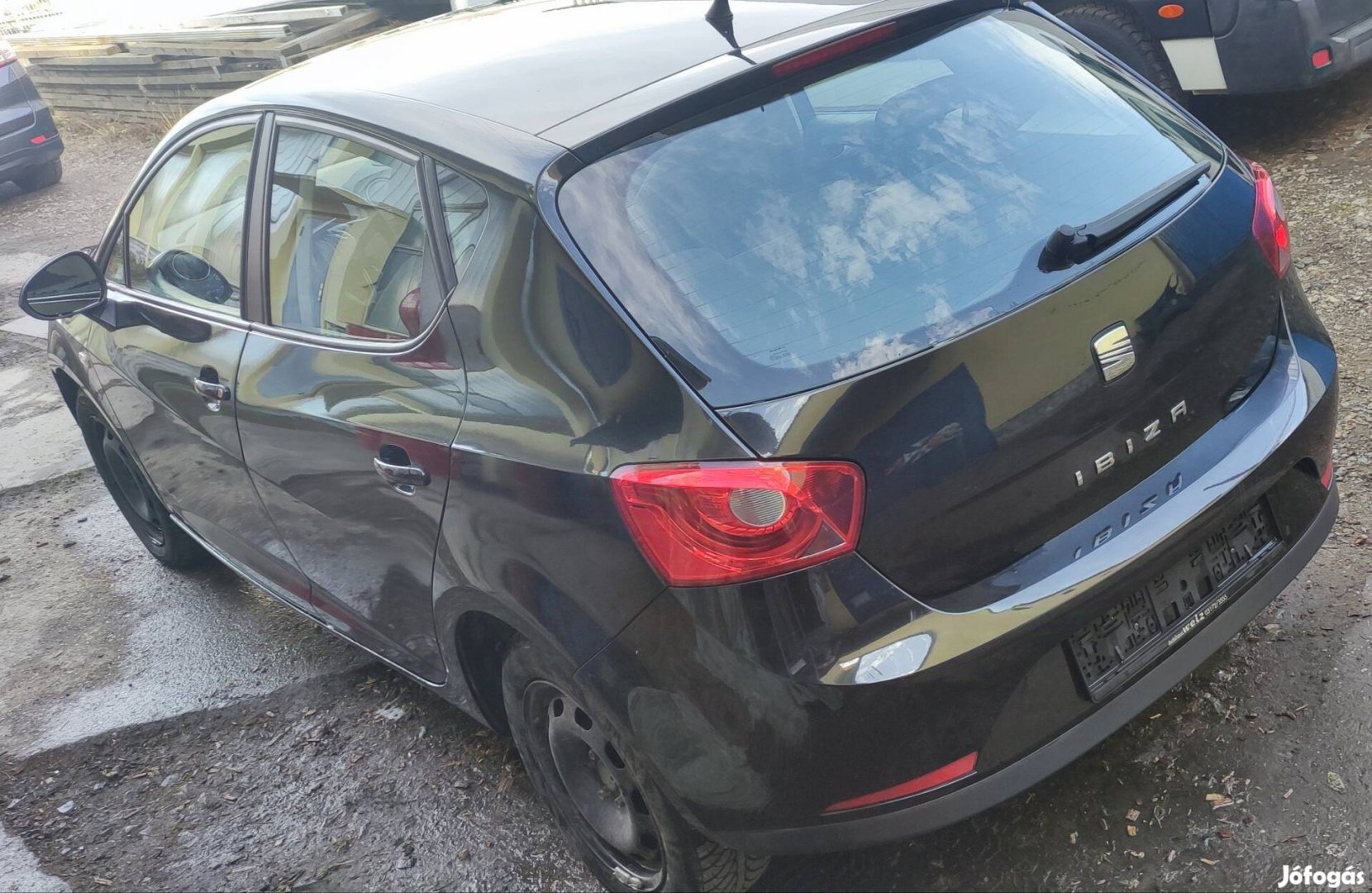 Seat ibiza 6j megmaradt alkatrészek 