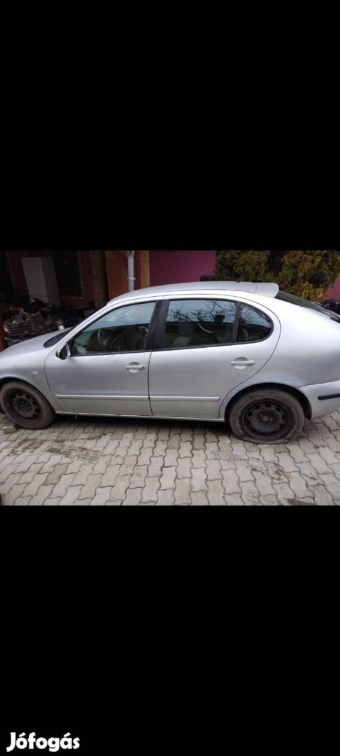 Seat leon 1.4 16v minden alkatrésze 