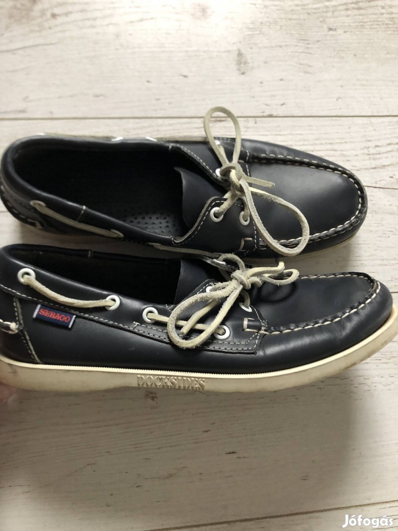 Sebago Docksides 40-es.