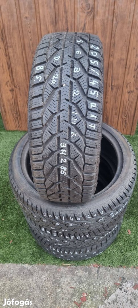 Sebring 205/45 R17 8,5mm 2020-as Téli Gumiabroncs 4db #286