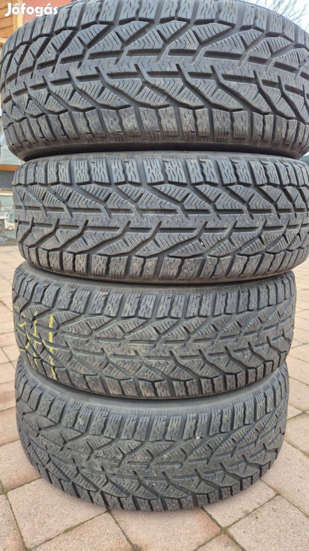 Sebring Suv Snow 225/60R18 Téligumi