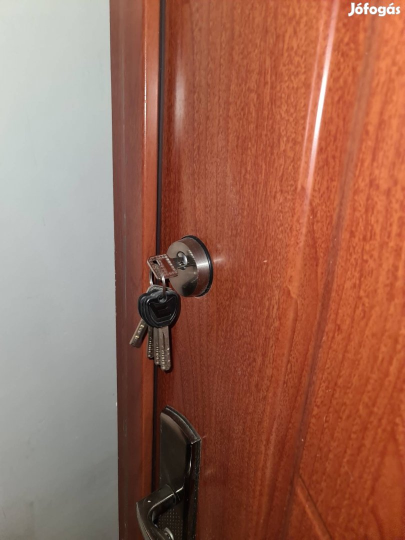 Secdoors fém biztonsági ajtó kompletten 