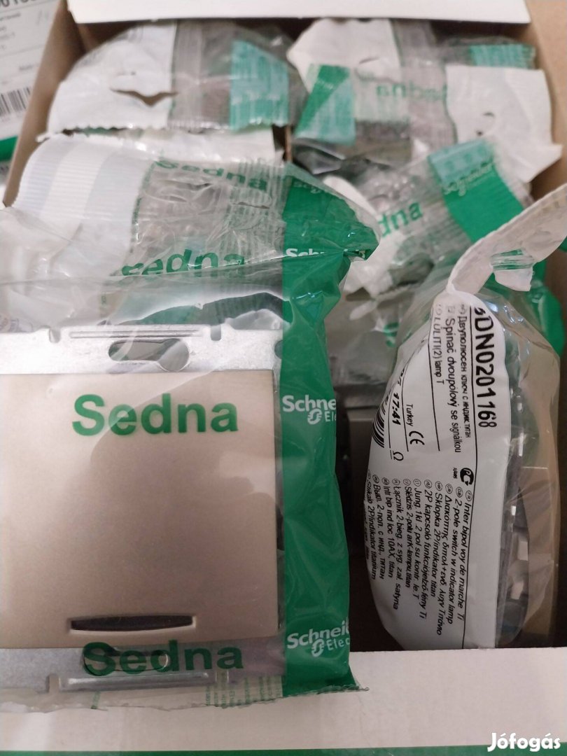 Sedna 102 kétpólusú kapcsoló JF Titán SDN0201168