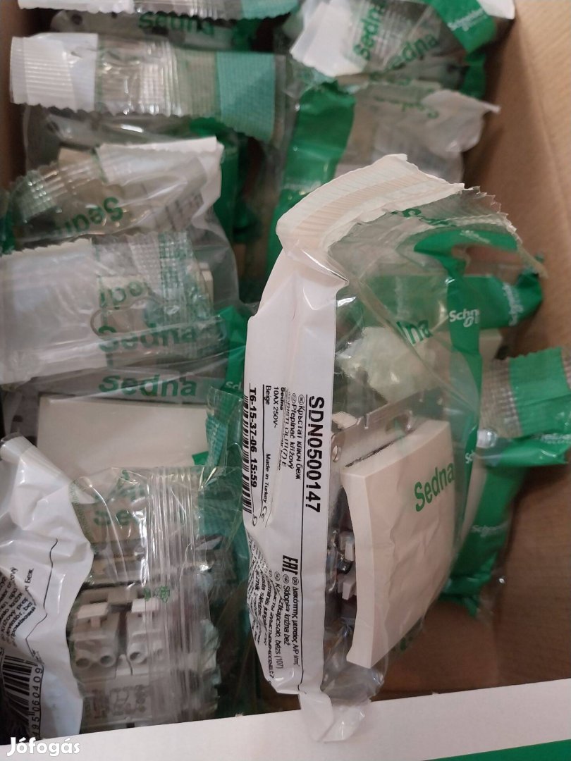 Sedna 107 kereszt kapcsoló Bézs SDN0500147